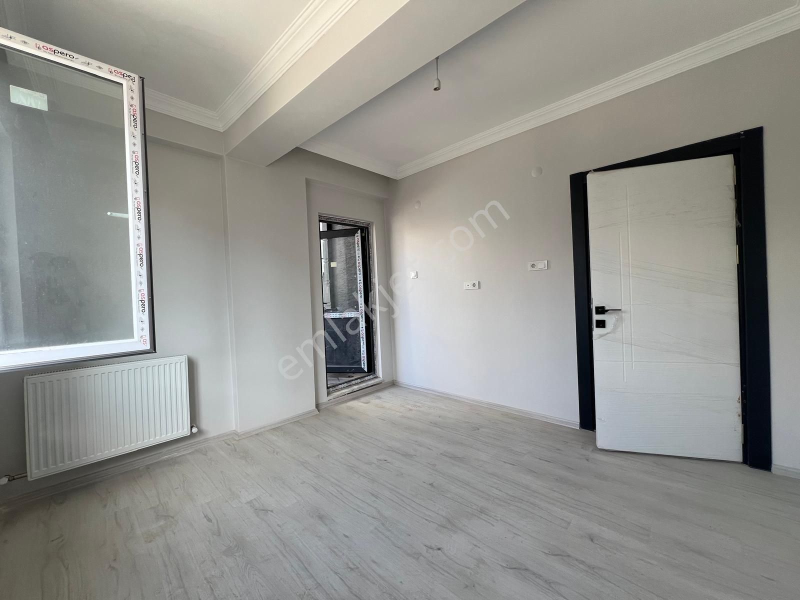 Roma' Dan Yeni Mahalle' De Kiralık Daire - Görsel 6