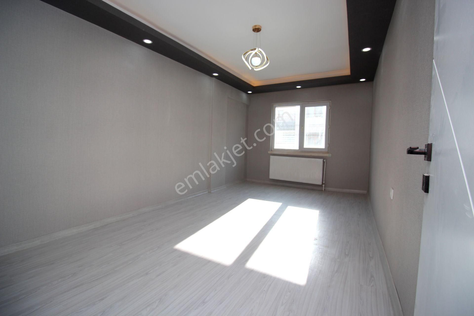 Emre Emlaktan Plevnede Merkezi Konumda Full Yapılı **boş** Satılık 3+1 Daire - Görsel 14