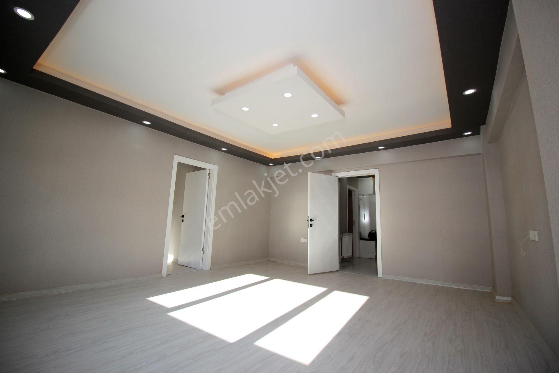 Emre Emlaktan Plevnede Merkezi Konumda Full Yapılı **boş** Satılık 3+1 Daire - Görsel 8