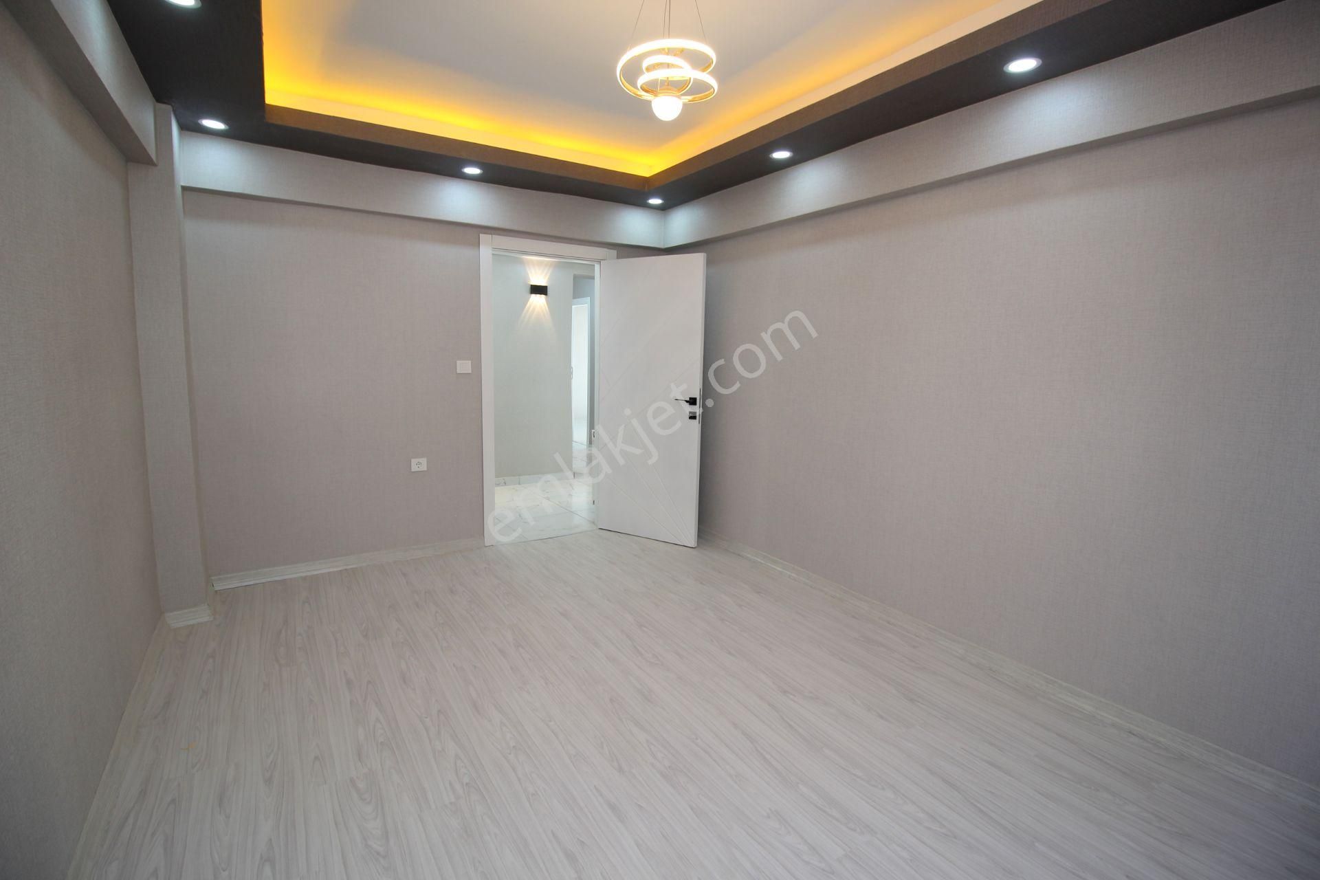 Emre Emlaktan Plevnede Merkezi Konumda Full Yapılı **boş** Satılık 3+1 Daire - Görsel 13