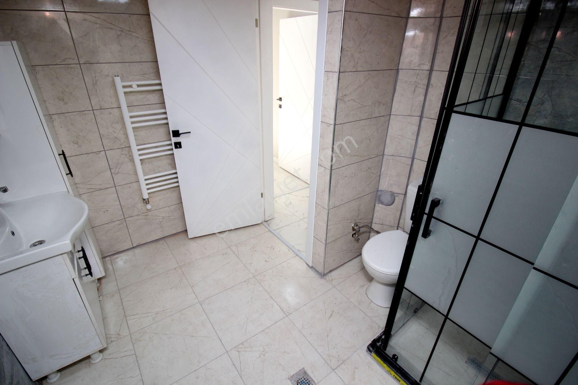 Emre Emlaktan Plevnede Merkezi Konumda Full Yapılı **boş** Satılık 3+1 Daire - Görsel 18