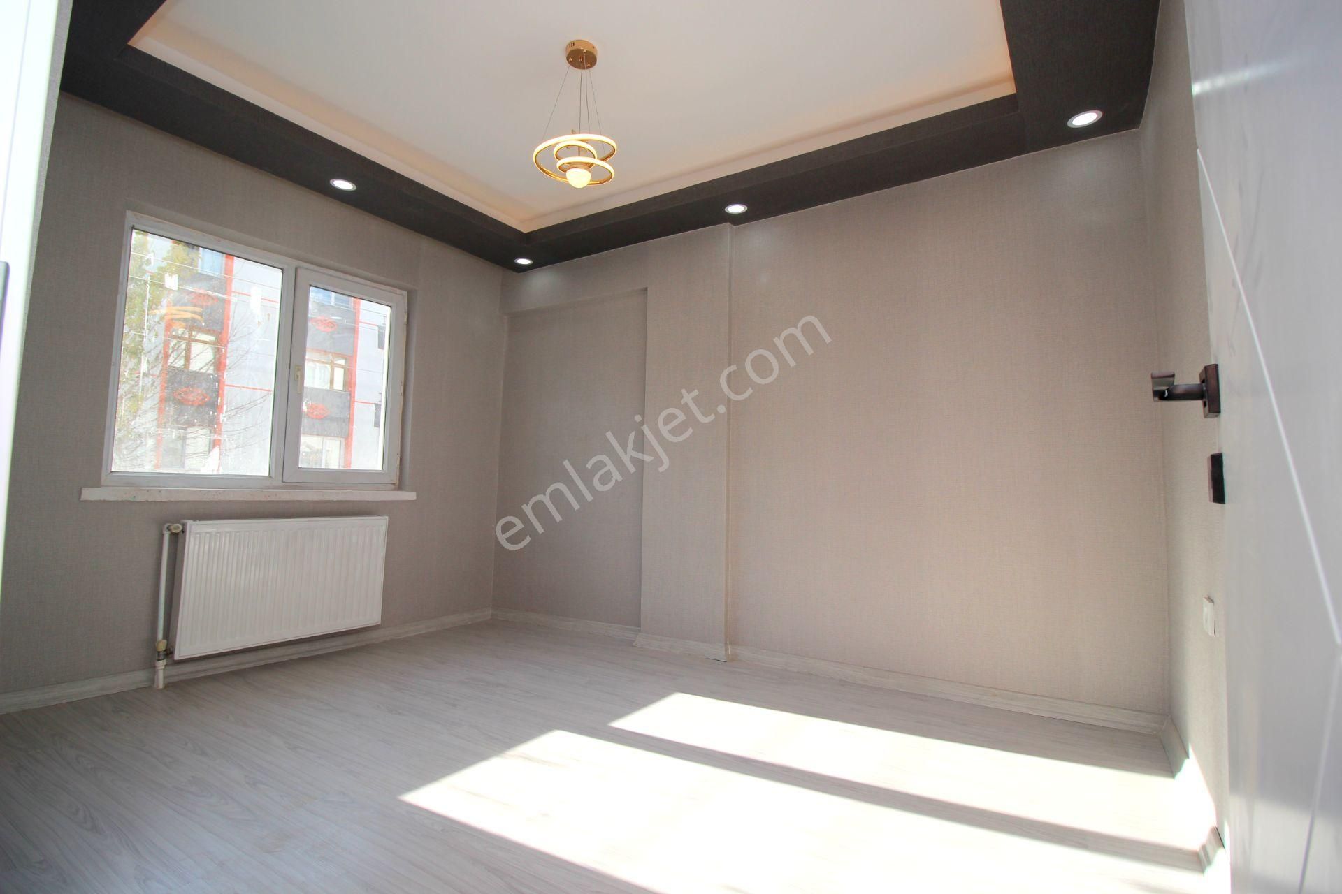 Emre Emlaktan Plevnede Merkezi Konumda Full Yapılı **boş** Satılık 3+1 Daire - Görsel 9