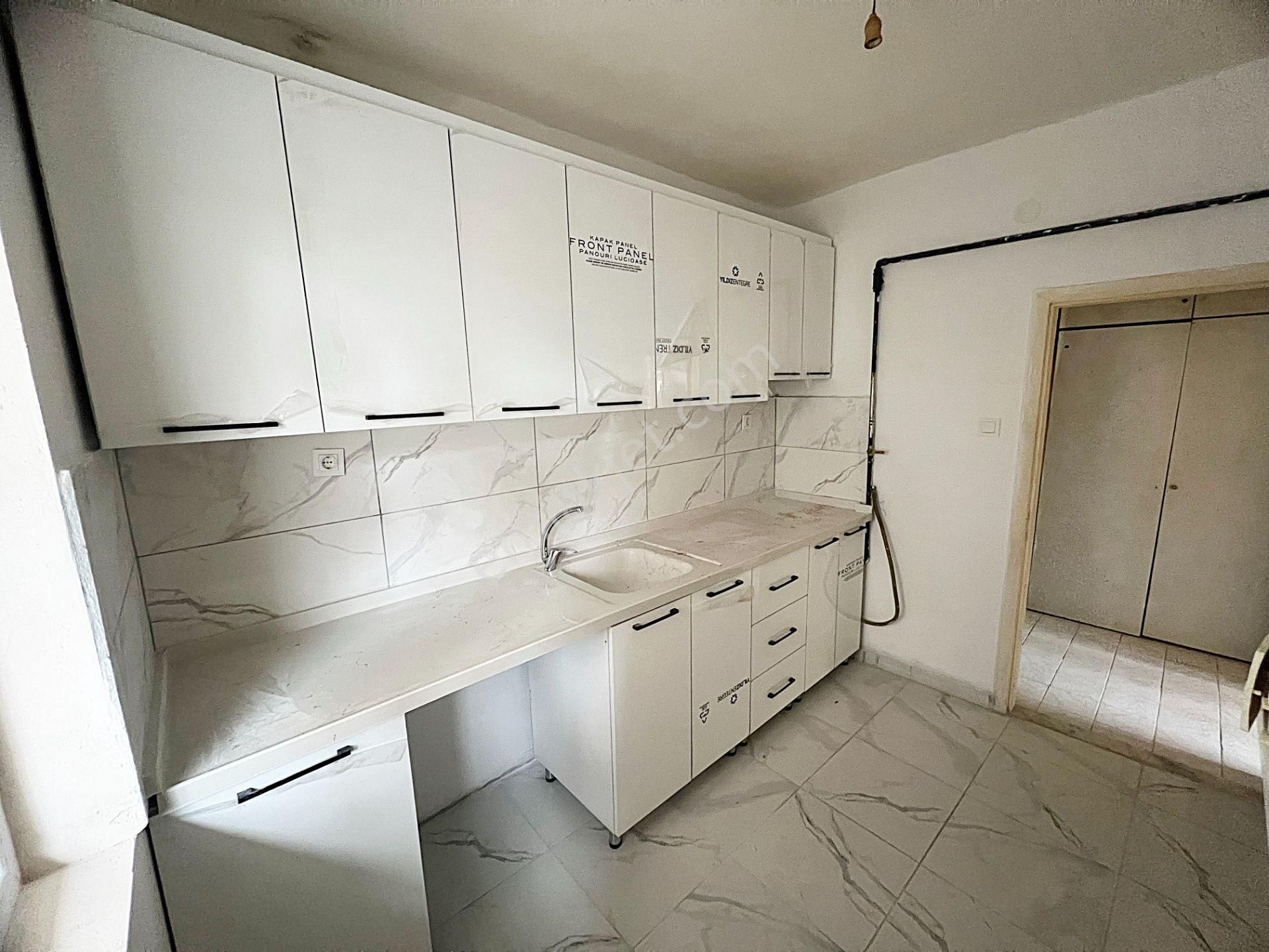 Cihandan Burç Mah Yolağzında Yeni Mutfak Güney Cephe Kiralık - Görsel 4