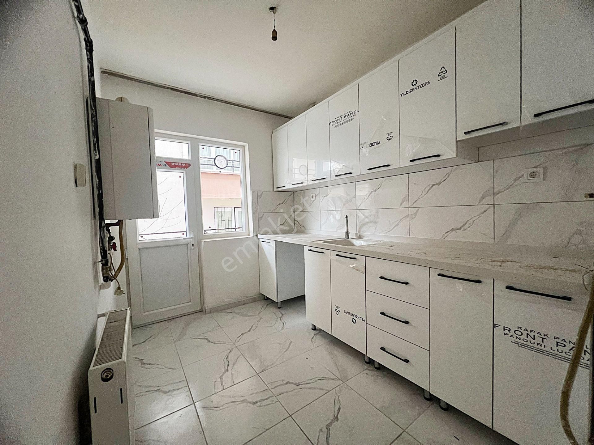 Cihandan Burç Mah Yolağzında Yeni Mutfak Güney Cephe Kiralık - Görsel 2