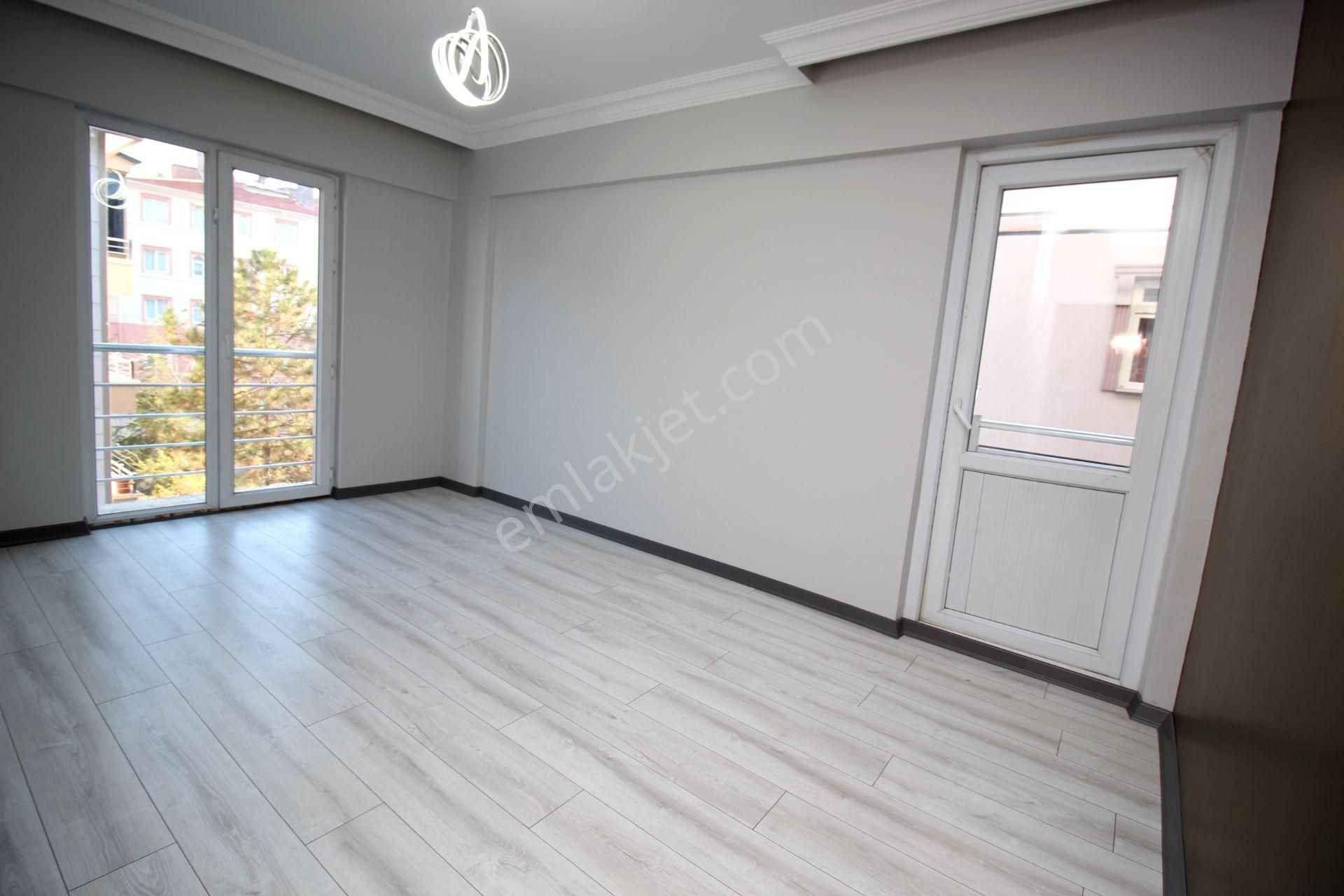 Emre Emlak'tan Tandoğan'da Genç Bina'da Full Yapılı Arakat Satılık 3+1 Daire - Görsel 12