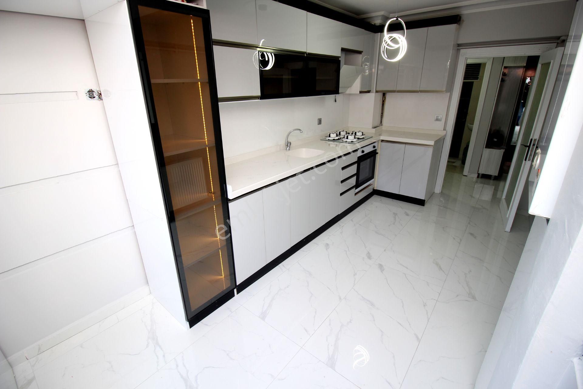 Emre Emlak'tan Tandoğan'da Genç Bina'da Full Yapılı Arakat Satılık 3+1 Daire - Görsel 3