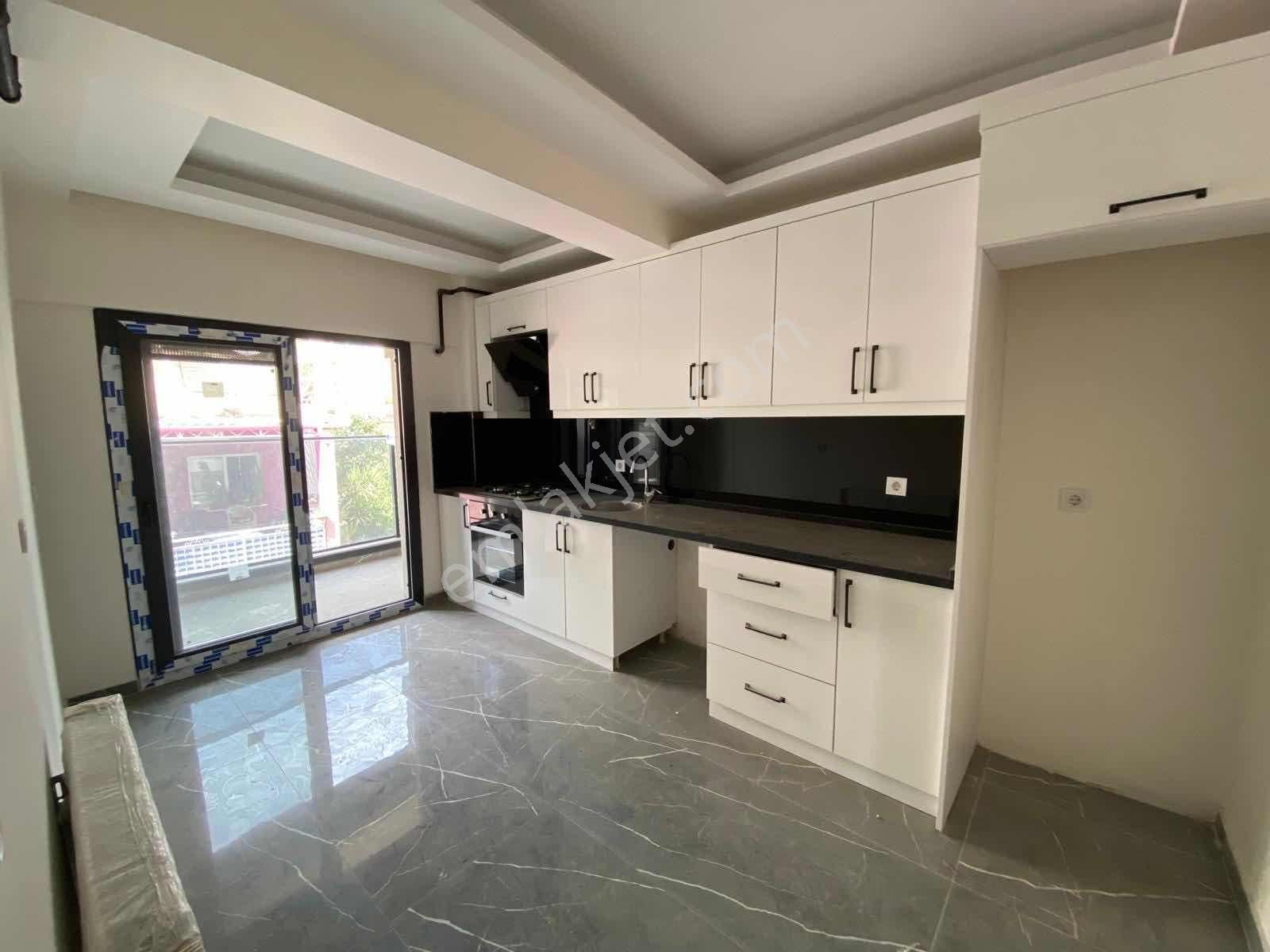 Türker Emlak | 2+1 100m2 Sıfır Bina Asansörlü Otoparklı Daire - Görsel 14