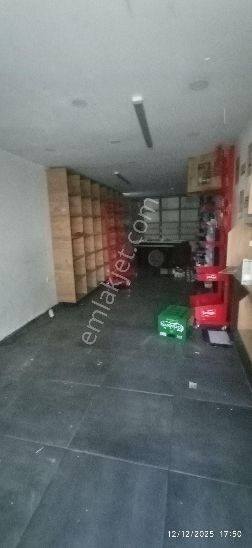 Güzelbahçe Ana Cadde Üstü Dükkan Kiralık - Görsel 3