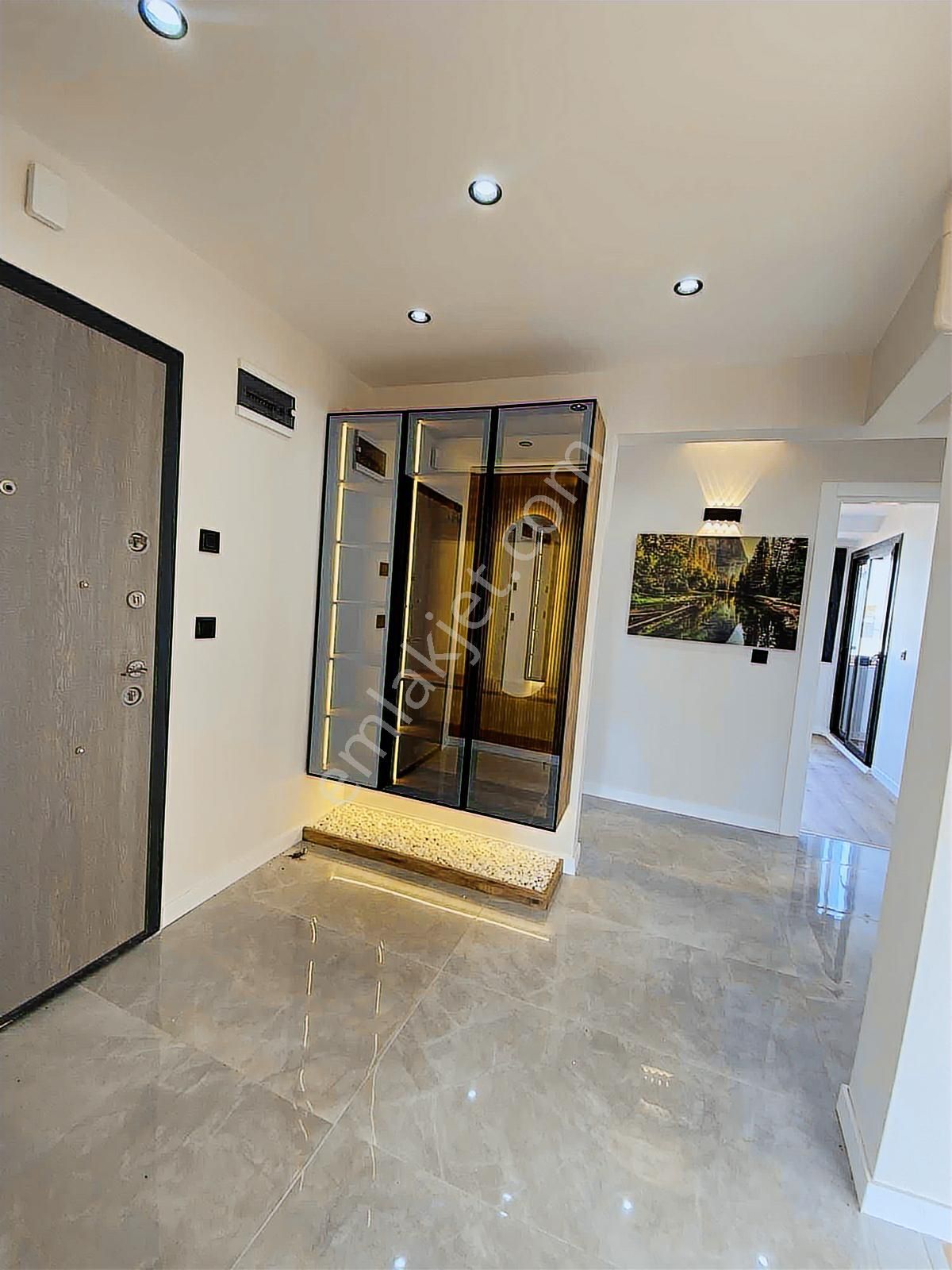 Türker Emlak | 3+1 130m2 Deniz Manzaralı Lüks Tadilatlı Daire - Görsel 11