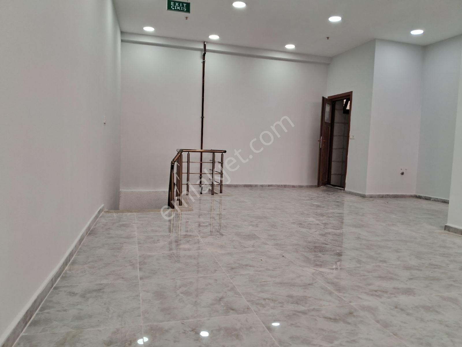 58 Bulvar Caddesi'ne Paralel 120 Metrekare Dükkan 2 Katlı Dükkan - Görsel 3