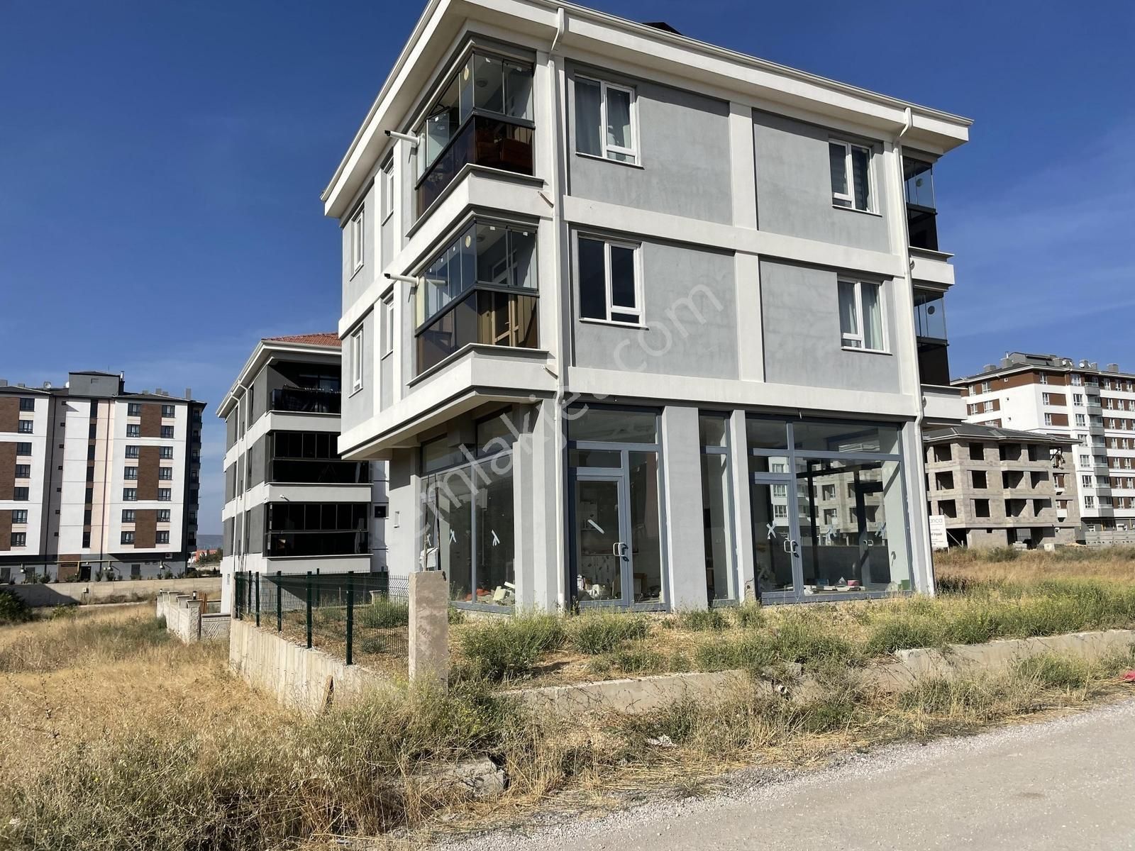 Özbey Emlaktan Şehir Hastanesi Yakını Kiralık 2+0 - Görsel 10