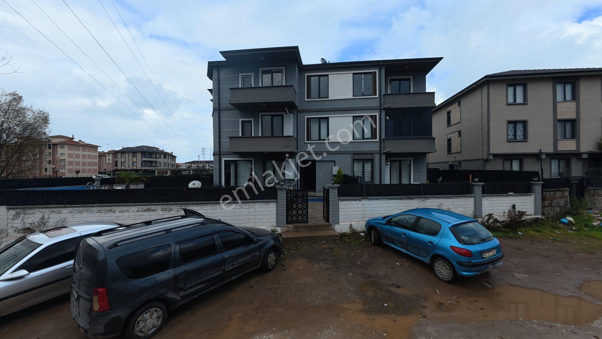 Sakarya Karasu Da Havuzlu Lüks 2+1 Daire