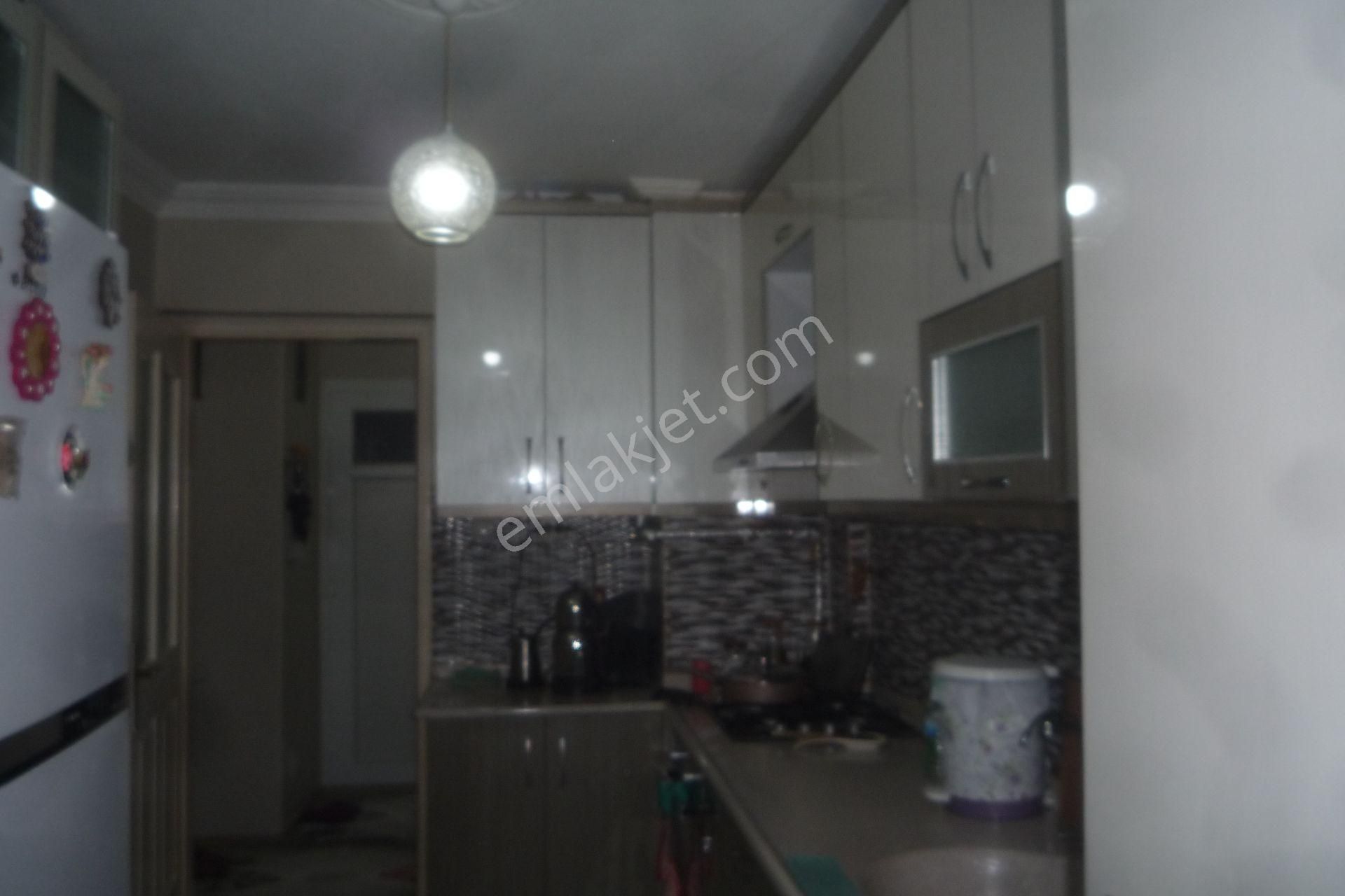 İzmir Torbalı Gold Emlaktan Satılık 2x1 Temiz Daire