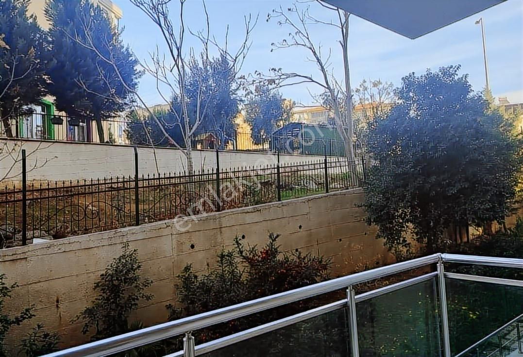 Bayraklı Onur Mahallesi Yelken Park Sitesinde Satılık 3+1 Daire - Görsel 2