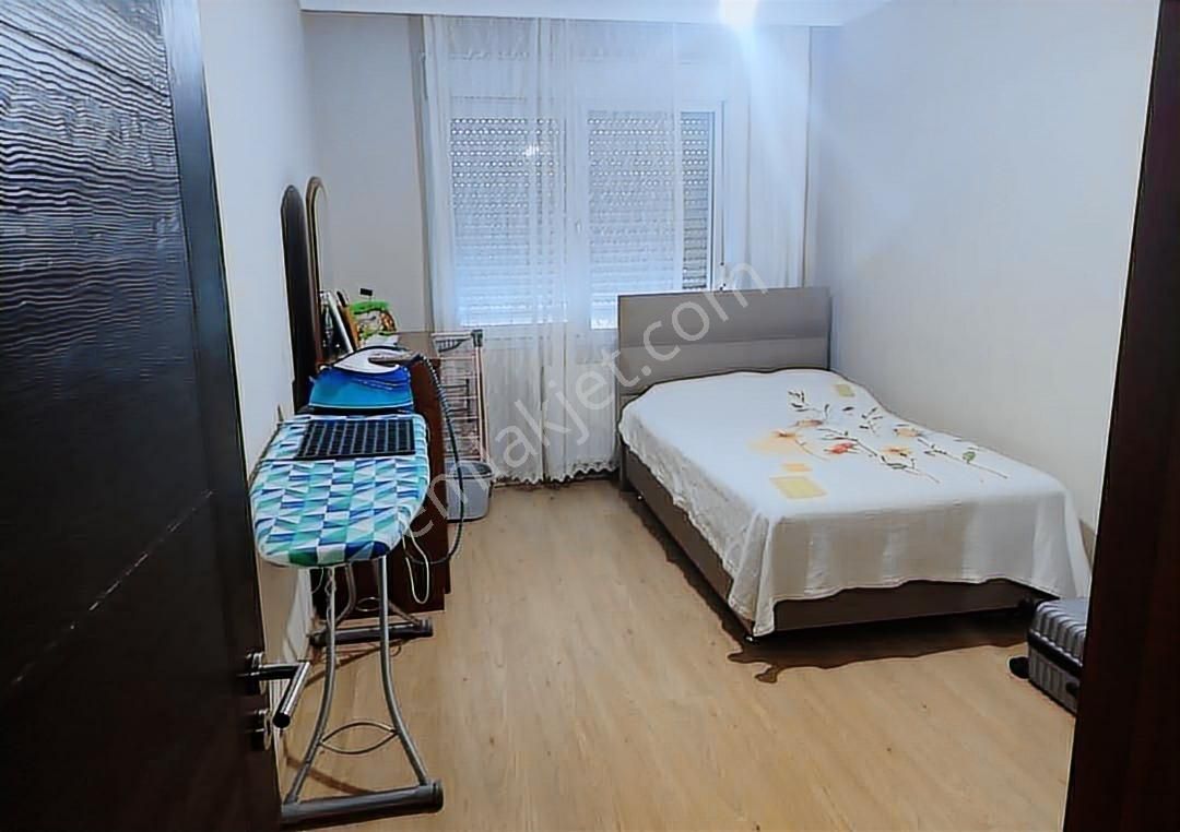 Bayraklı Onur Mahallesi Yelken Park Sitesinde Satılık 3+1 Daire - Görsel 15