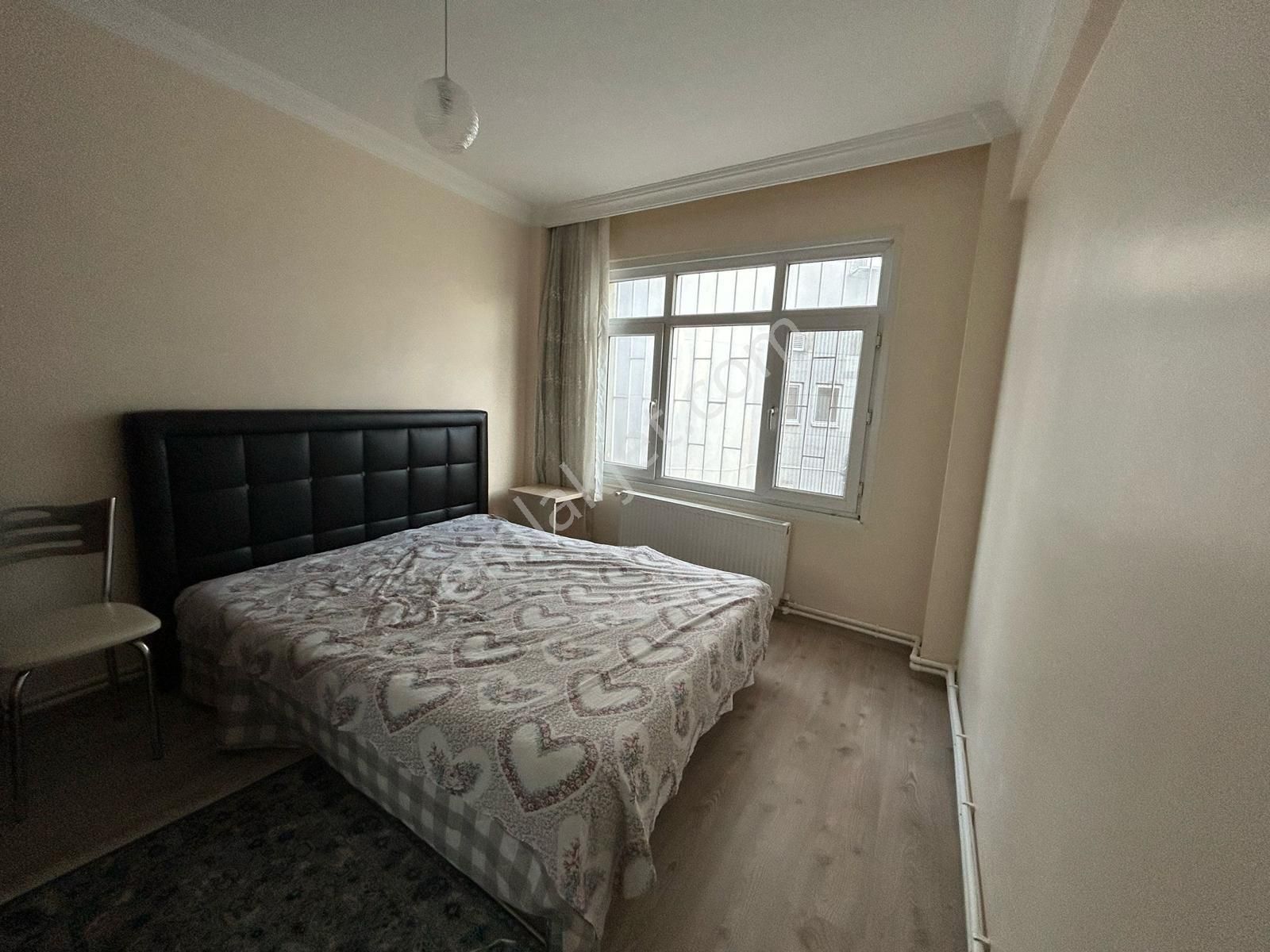 Metroya Yakın Plazalar Bölgesinde Full Eşyalı 2+1net 100m2 Net - Görsel 22