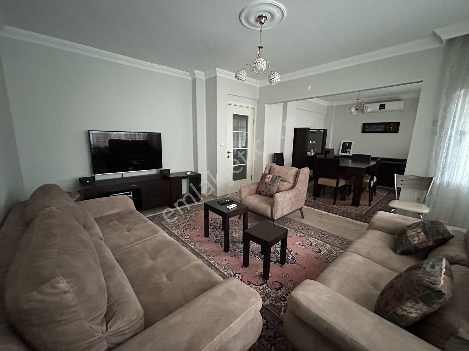 Metroya Yakın Plazalar Bölgesinde Full Eşyalı 2+1net 100m2 Net