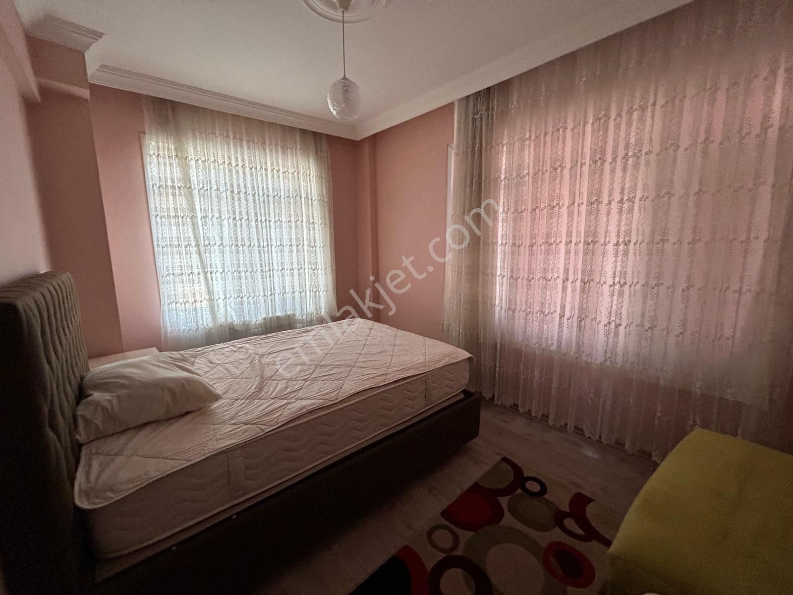 Metroya Yakın Plazalar Bölgesinde Full Eşyalı 2+1net 100m2 Net - Görsel 16