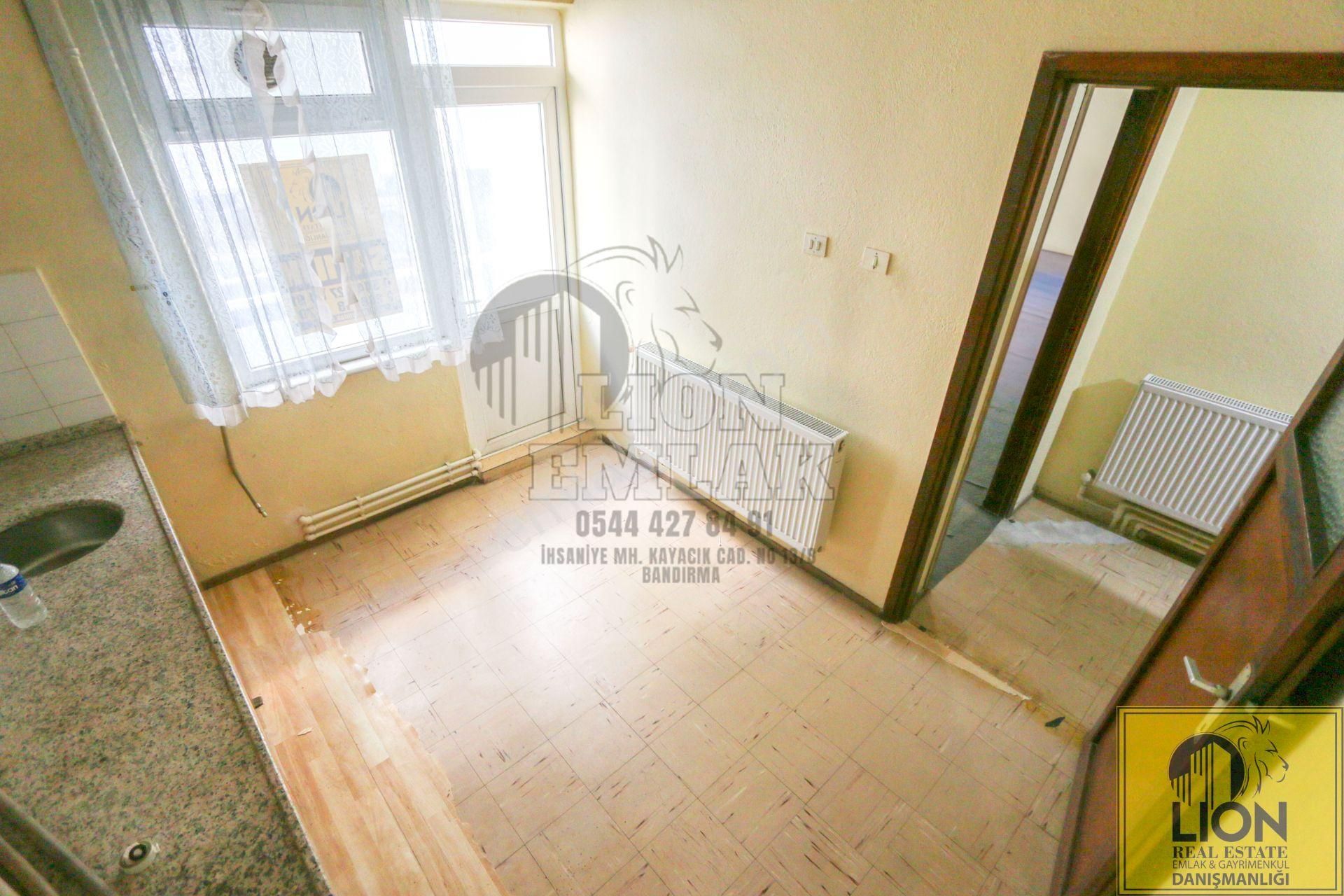 🟨⬛lıon Emlak'tan Çarşı Merkezde Yatırıma Uygun,balkonlu Satılık 2+0 Daire⬛🟨 - Görsel 3