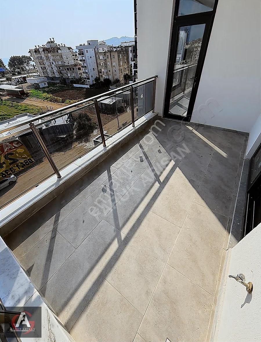 Arısan'dan Oturuma Hazır Ayrı Mutfak Ebeveyn Banyolu Geniş 2+1 - Görsel 31