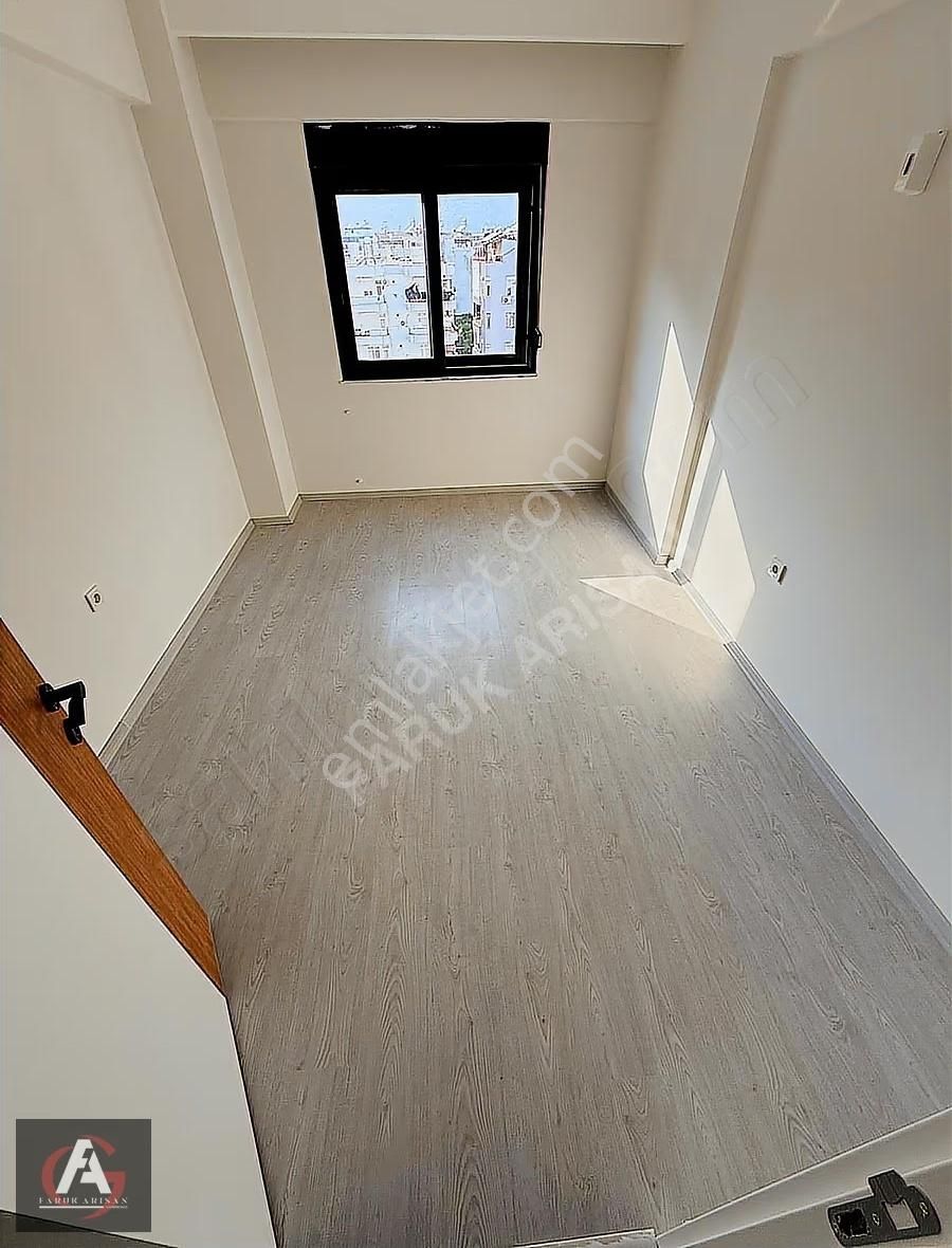 Arısan'dan Deniz Manzaralı Ayrı Mutfak Ve Ebeveyn Banyolu 3+1 - Görsel 21