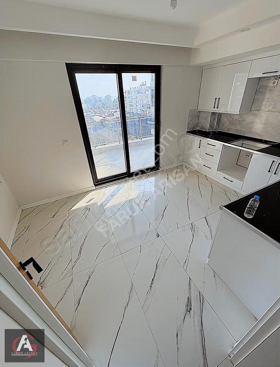 Arısan'dan Deniz Manzaralı Ayrı Mutfak Ve Ebeveyn Banyolu 3+1 - Görsel 13