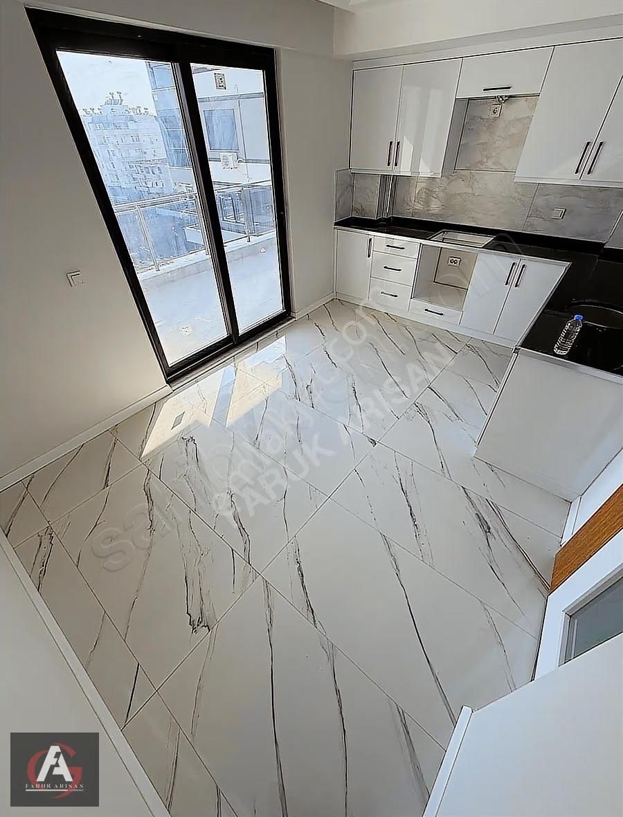 Arısan'dan Deniz Manzaralı Ayrı Mutfak Ve Ebeveyn Banyolu 3+1 - Görsel 19