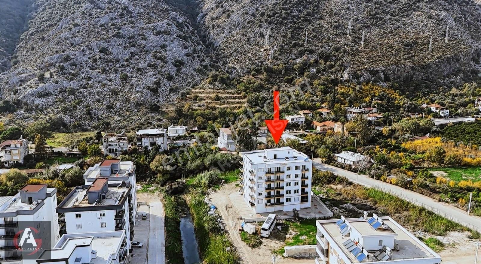 Faruk Arısan'dan Akarsu Manzaralı Ebeveyn Banyolu Geniş 2+1 - Görsel 24