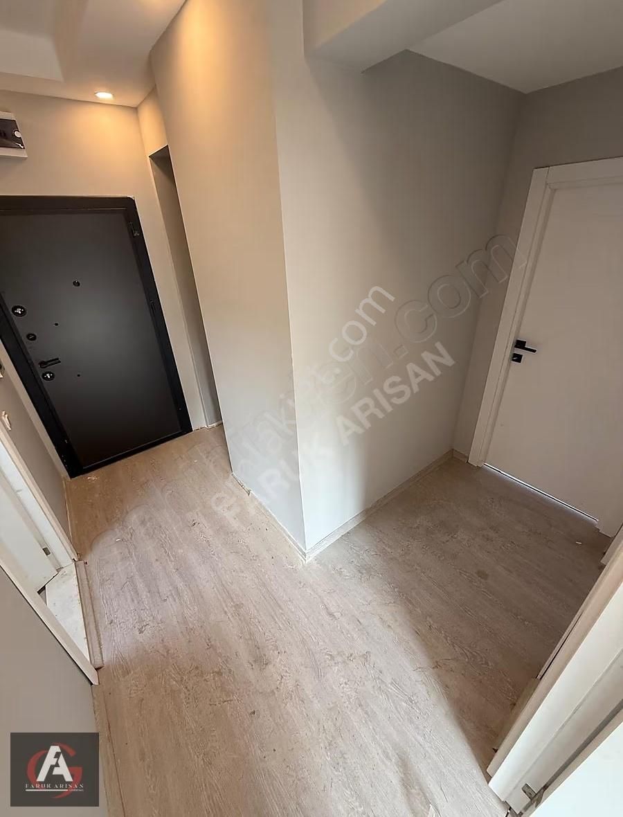 Faruk Arısan'dan Akarsu Manzaralı Ebeveyn Banyolu Geniş 2+1 - Görsel 23