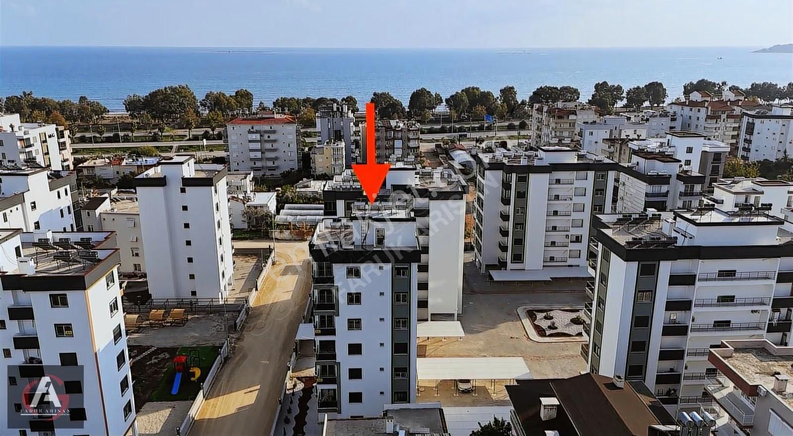 Faruk Arısan'dan Deniz Manzaralı Çok Geniş Oturuma Hazır 1+1 - Görsel 3