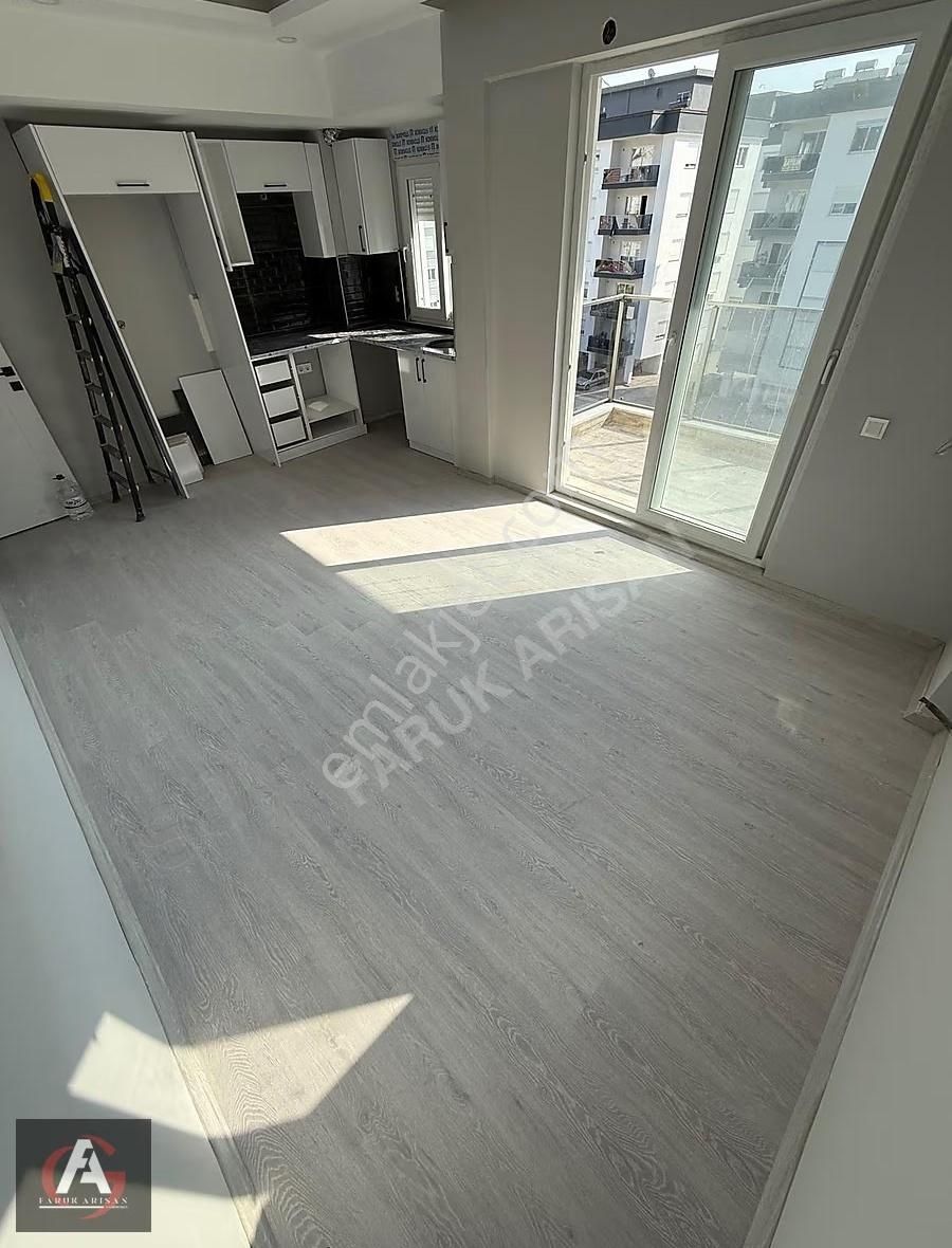 Faruk Arısan'dan Akarsu Manzaralı Ebeveyn Banyolu Geniş 2+1 - Görsel 21