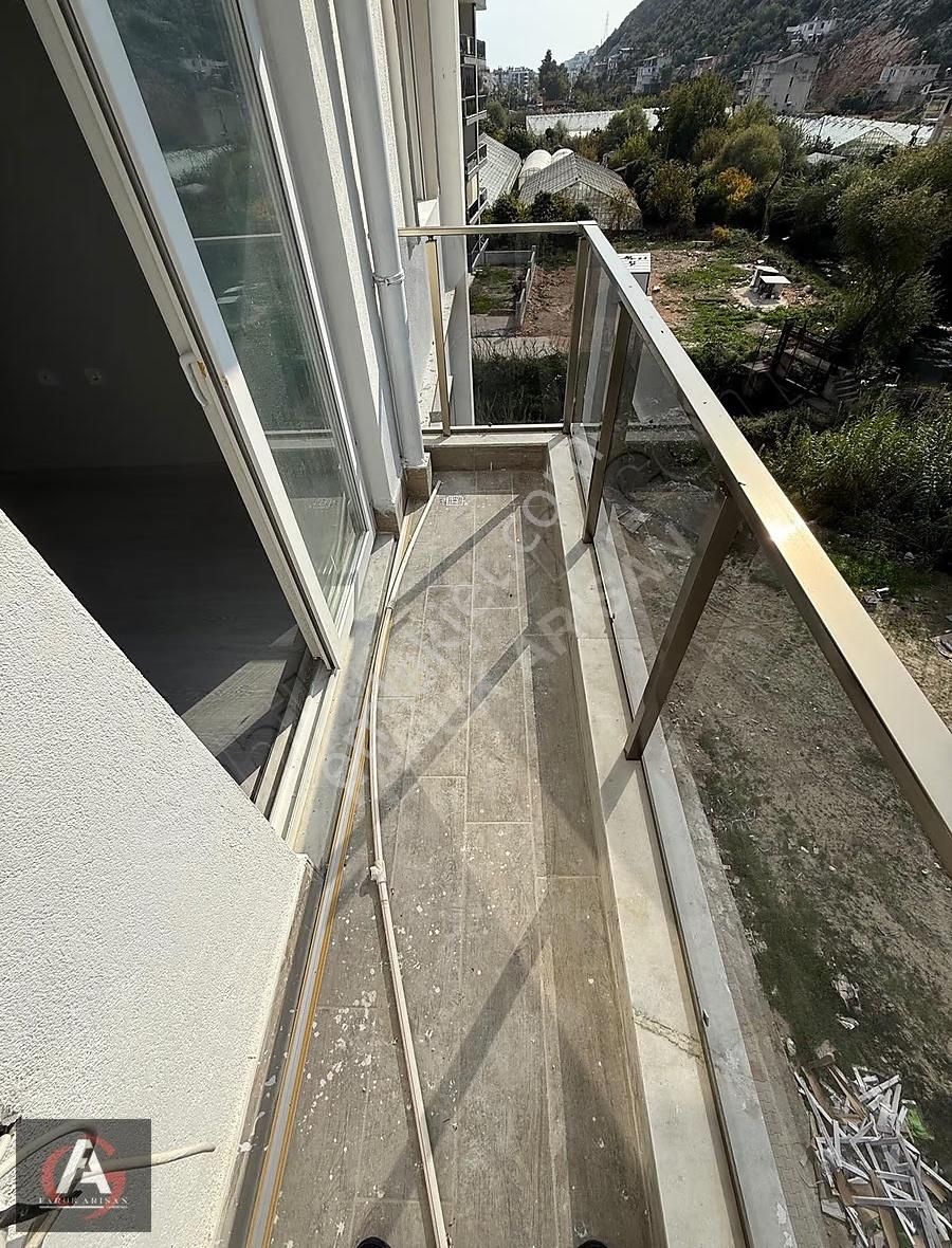 Faruk Arısan'dan Akarsu Manzaralı Ebeveyn Banyolu Geniş 2+1 - Görsel 23