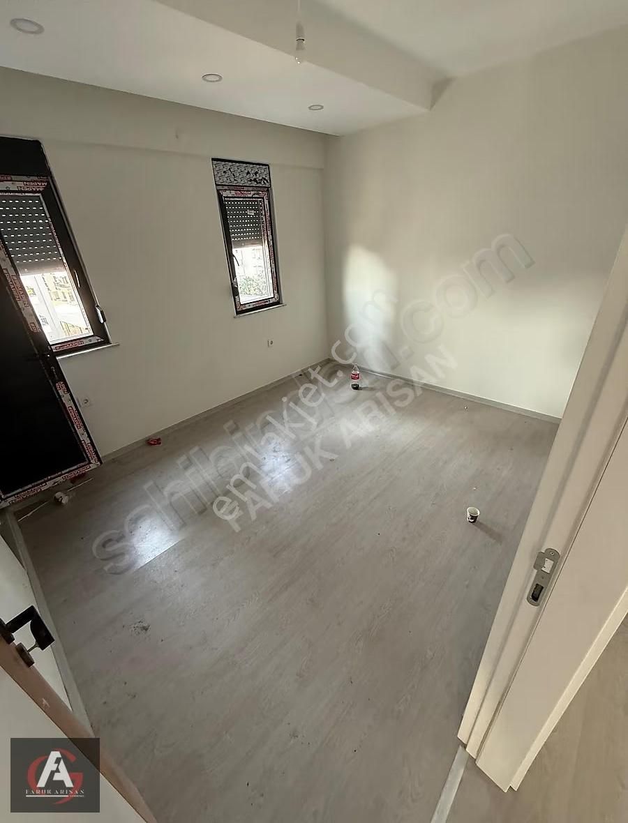 Arısan'dan Deniz Manzaralı Ebeveyn Banyolu Ve Geniş 2+1 Daire - Görsel 4