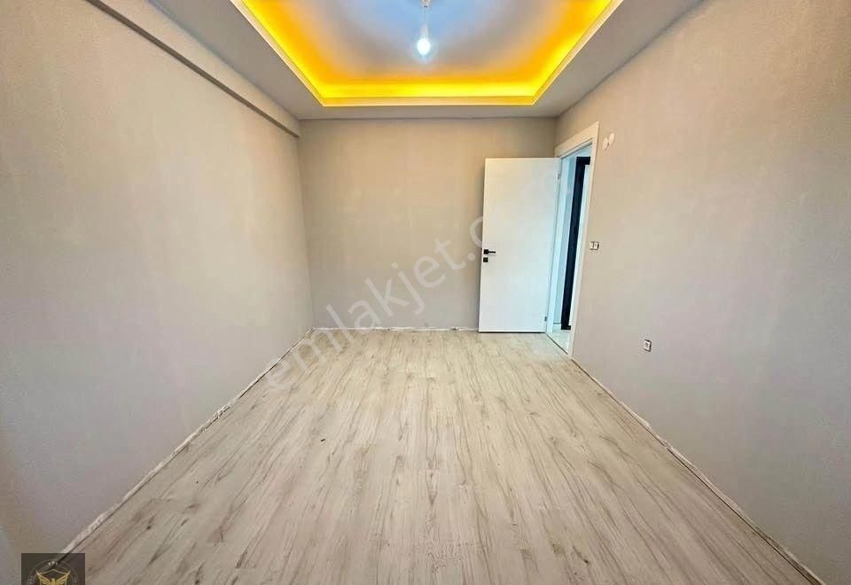 Metrobüs'e Yürüme Mesafesinde 1+1 Satılık Daire - Görsel 2