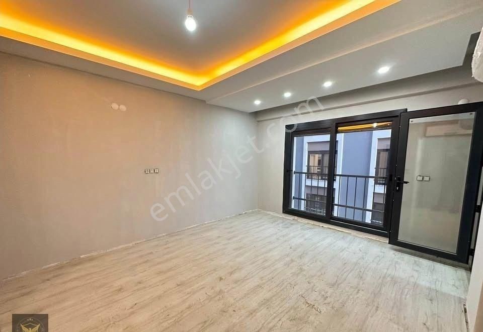 Metrobüs'e Yürüme Mesafesinde 1+1 Satılık Daire - Görsel 4