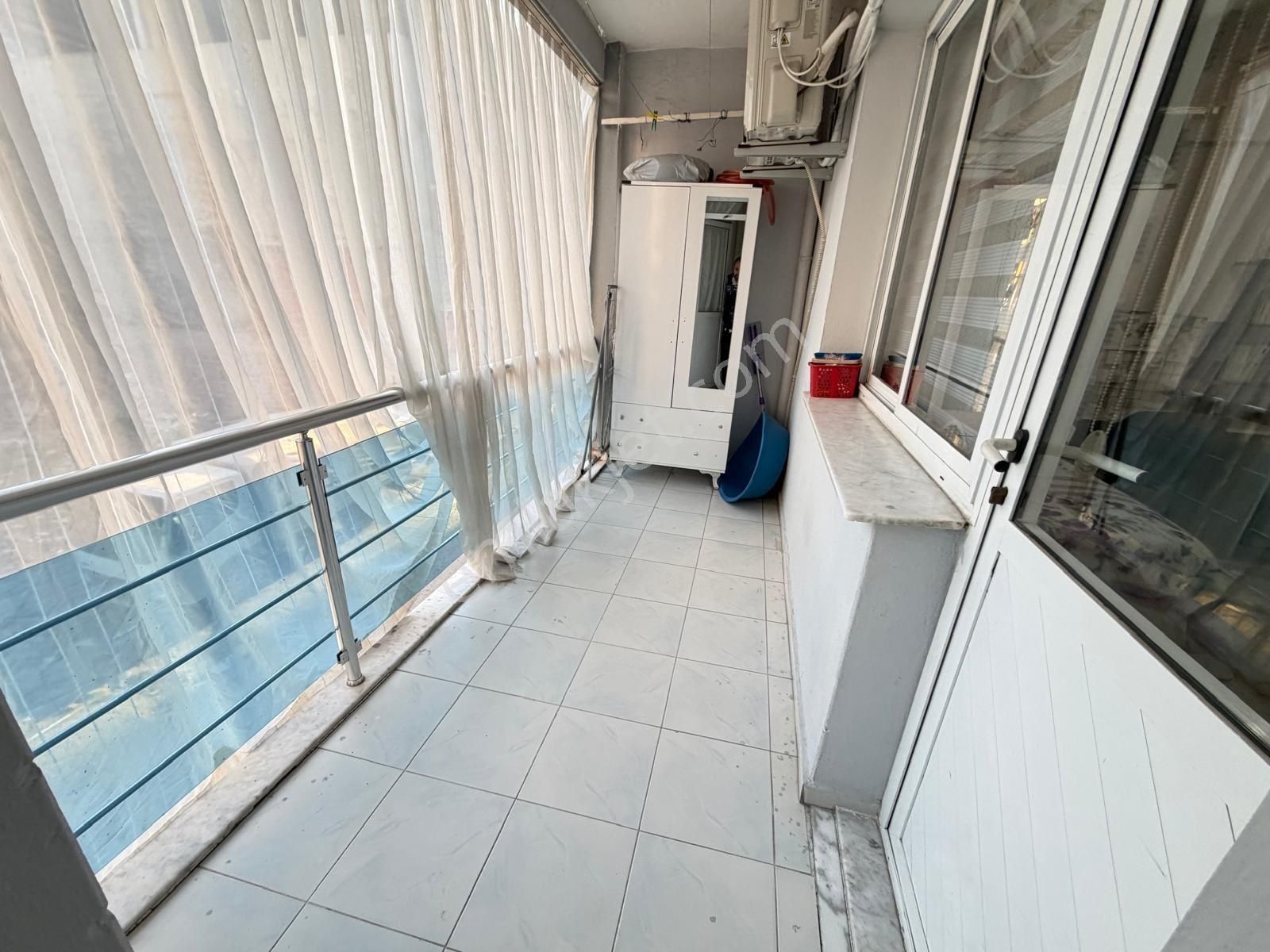 Buca Yeşilbağlar Mah. Satılık 2+1 95 M2. Arakat Daire - Görsel 13