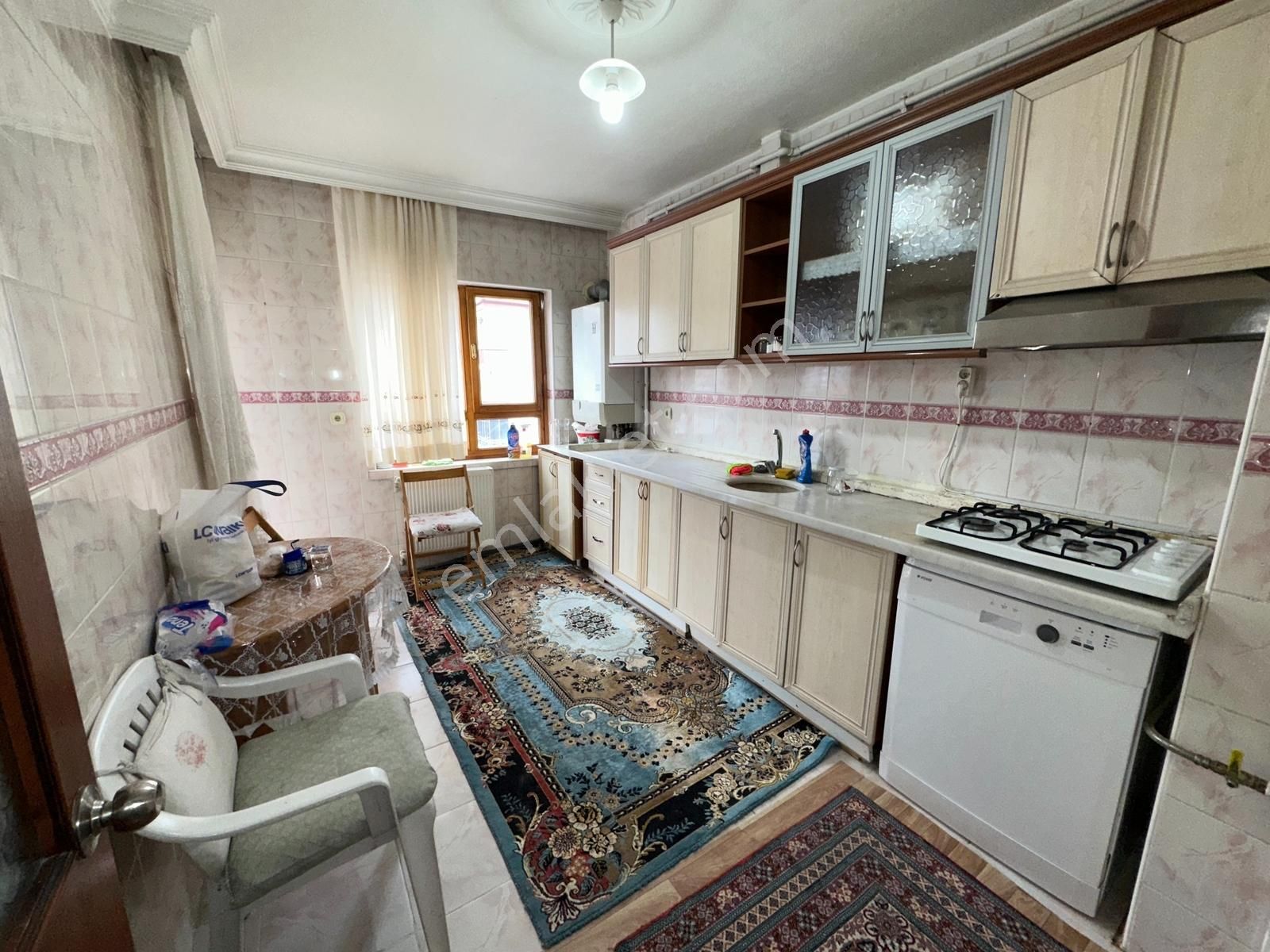 Şehit Ömer Halis Bul Üzeri 1.kat Ön Cephe 3+1 Bağımsız 130m2 - Görsel 4