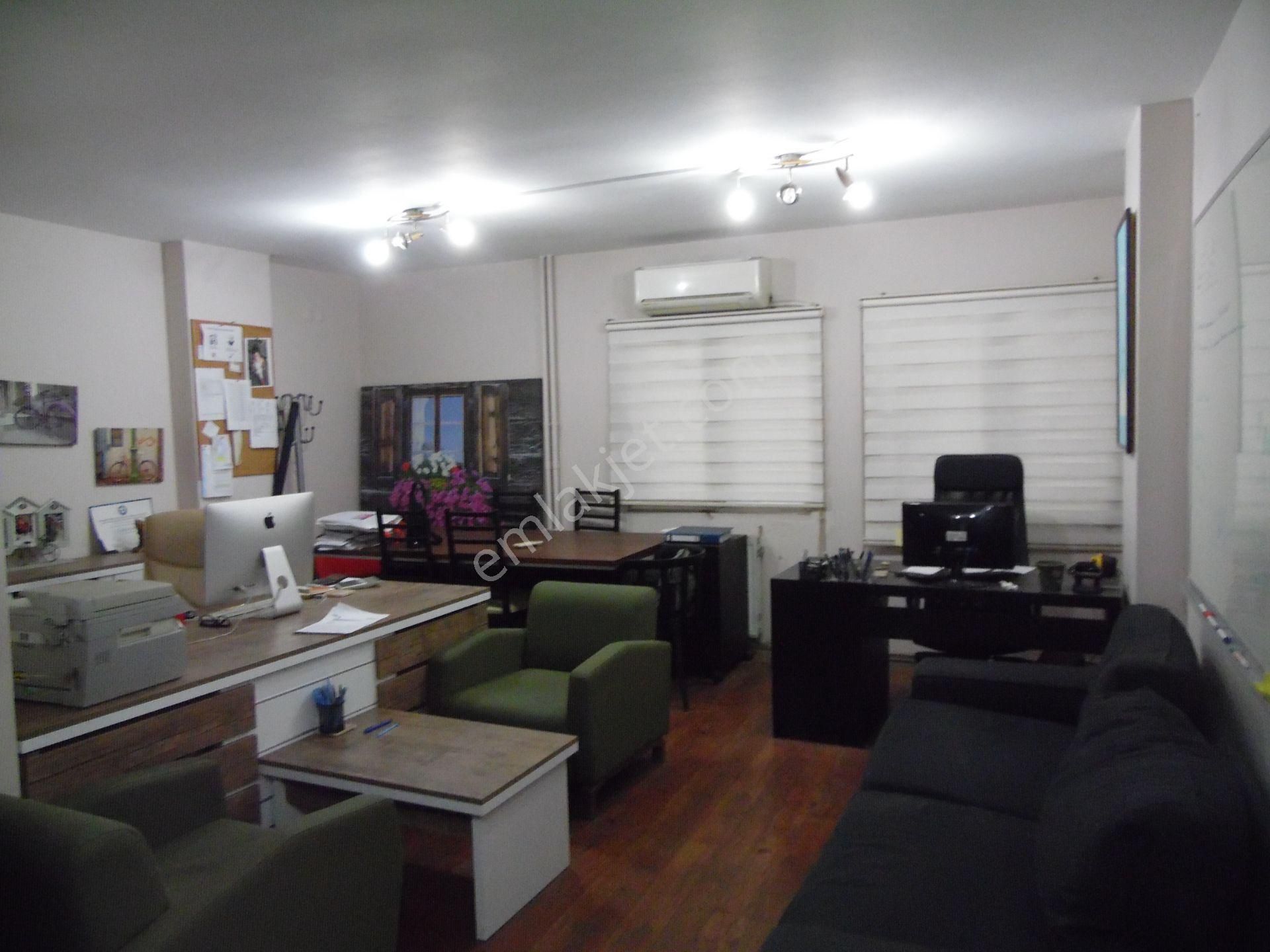 Çankaya Metrosu Yanı, Kızılırmak İş Merkezinde Satılık Büro/ofis