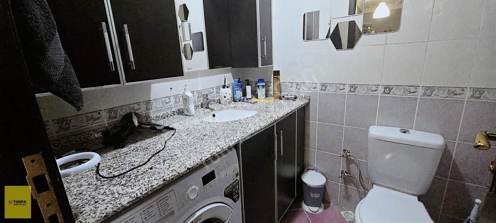 Bornova Süvari Caddesinde Satılık 2+1 Daire - Görsel 12