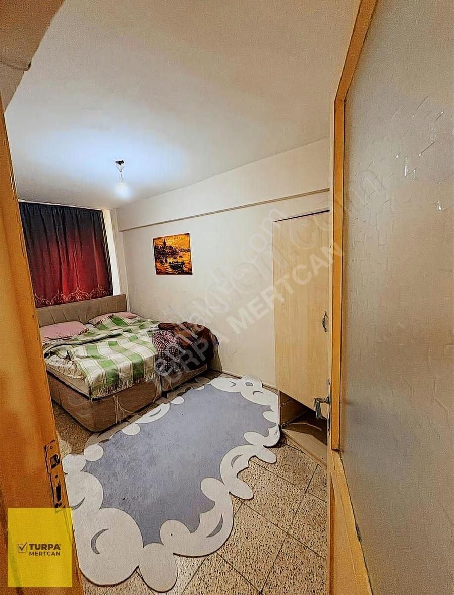 Bornova Küçükpark Metro Yakını 2+1 Satılık Daire - Görsel 7