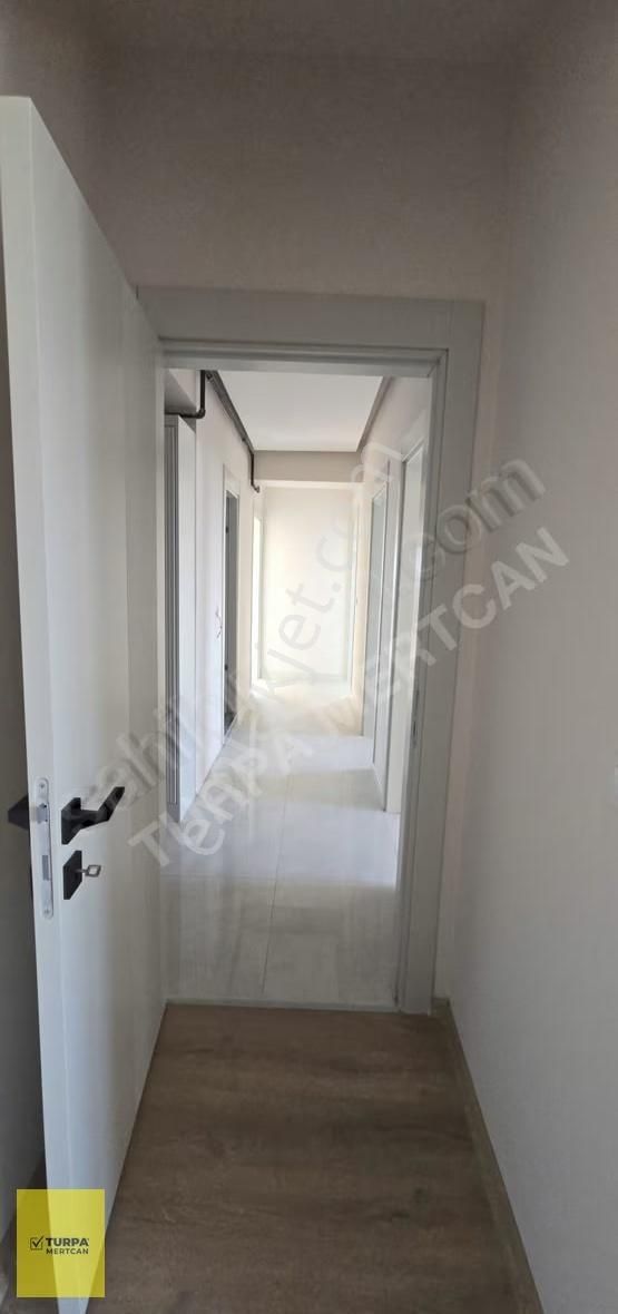 Bayraklı Ankara Cad.üzeri Metro Yakını Satılık 3+1 Daire - Görsel 15