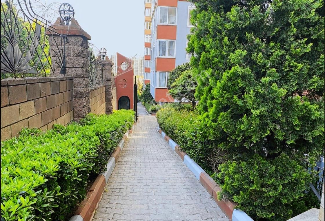 Fildamı Sitesi Nde Geniş Önü Açık Ferah Satılık 3+1 Daire - Görsel 4