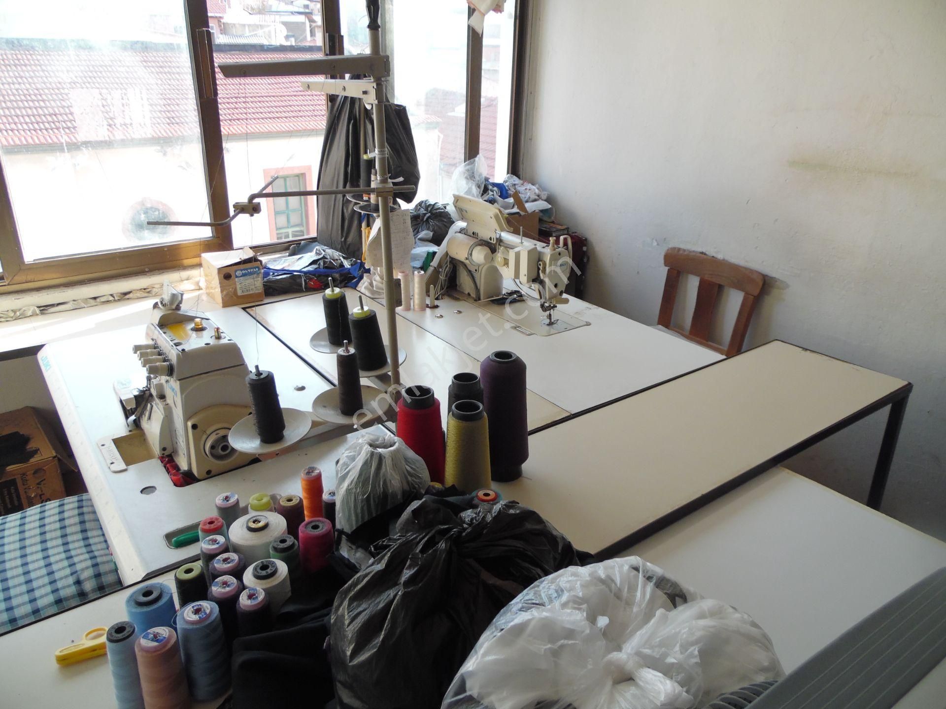 Konak Kemeraltı Harputlu İşhanında Satılık 1+0 Büro/ofis - Görsel 2