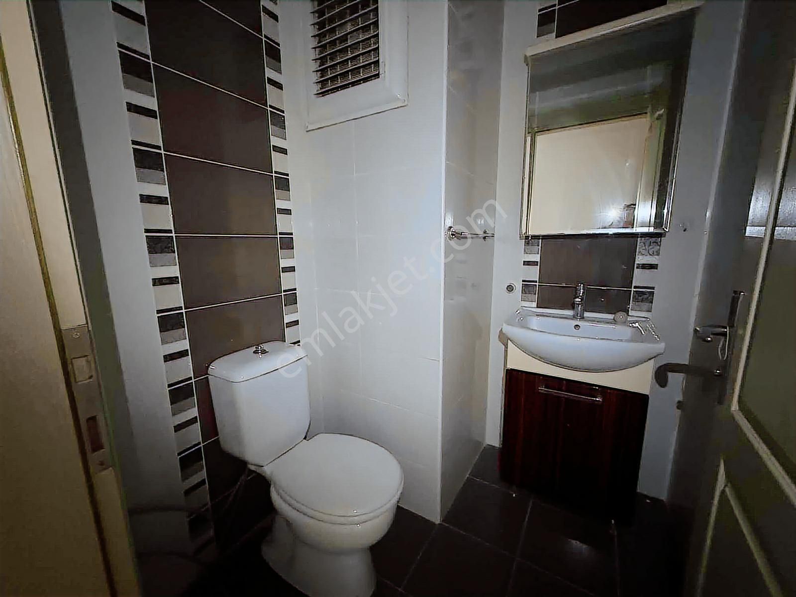 Mirden Balıkesir Göğüs Hastanesi Karşısı Kiralık Geniş 3+1 Daire - Görsel 14