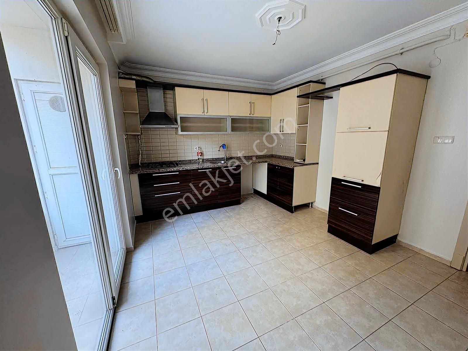 Mirden Balıkesir Göğüs Hastanesi Karşısı Kiralık Geniş 3+1 Daire