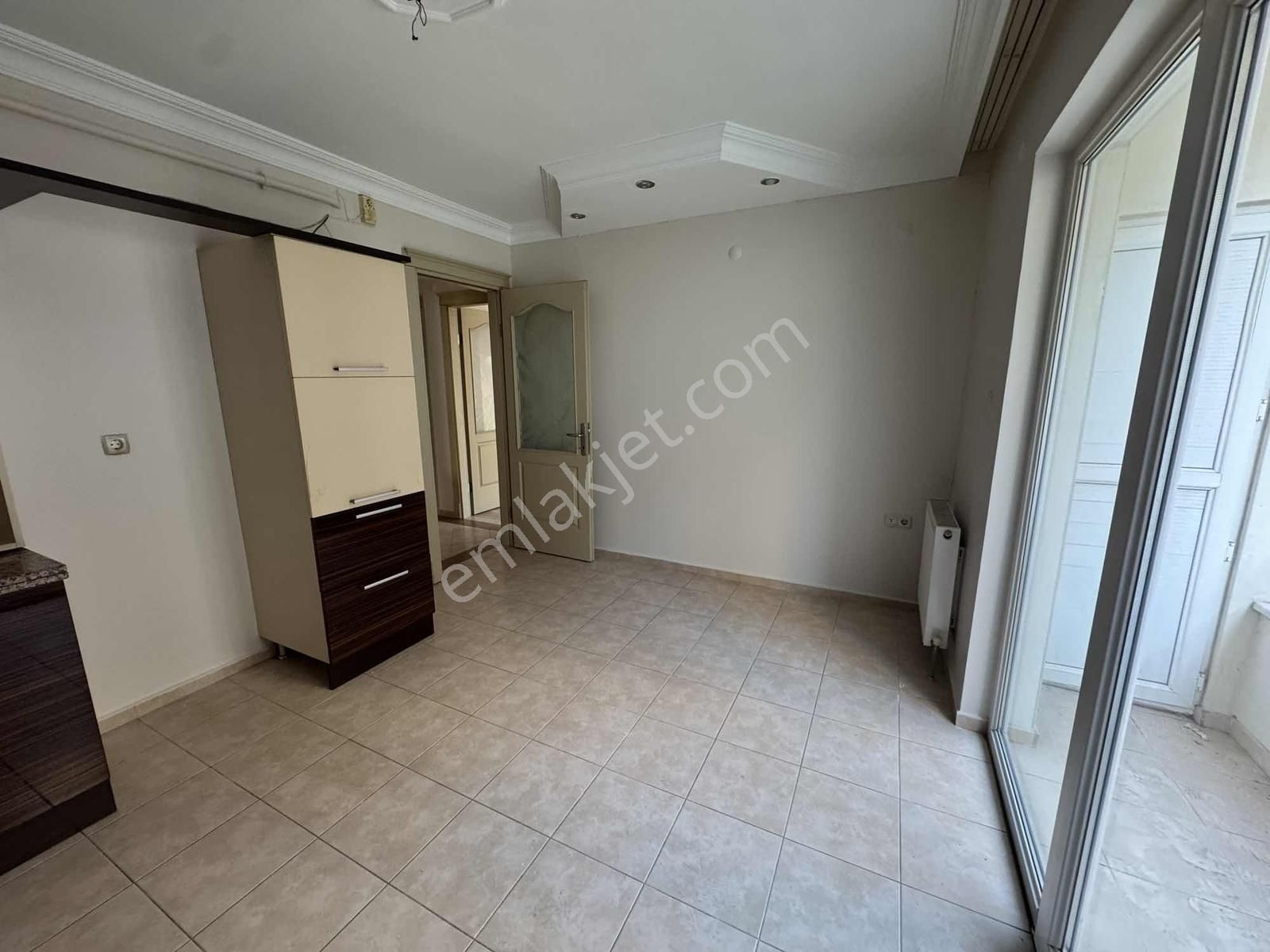 Mirden Balıkesir Göğüs Hastanesi Karşısı Kiralık Geniş 3+1 Daire - Görsel 7