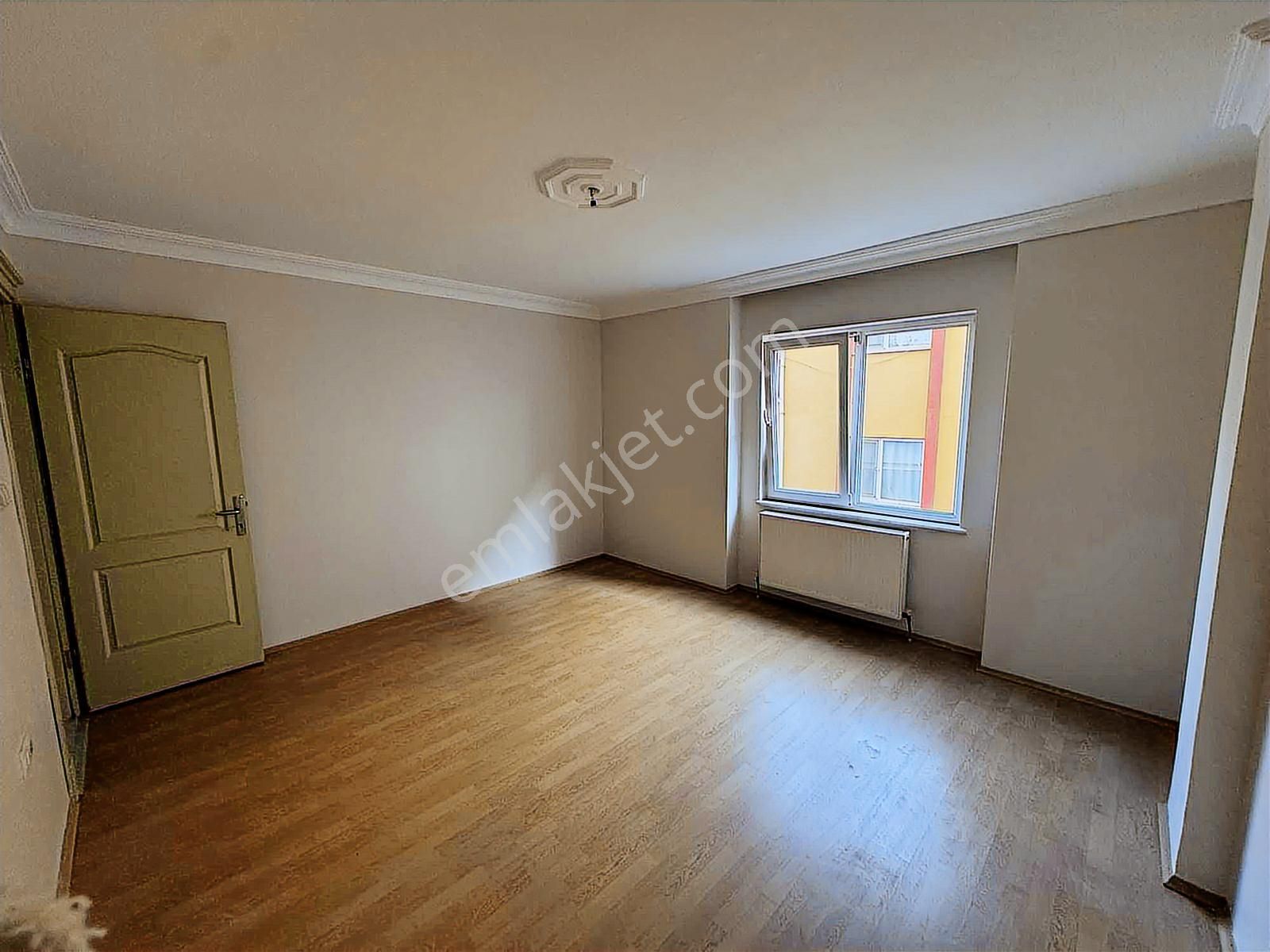 Mirden Balıkesir Göğüs Hastanesi Karşısı Kiralık Geniş 3+1 Daire - Görsel 8