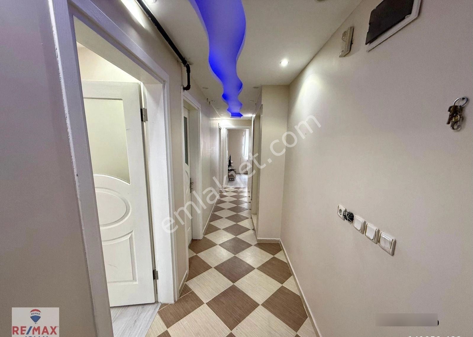 Osmangazi Mahallesi İbrahim Galip Caddesinde 2+1 Kiralık Daire - Görsel 6