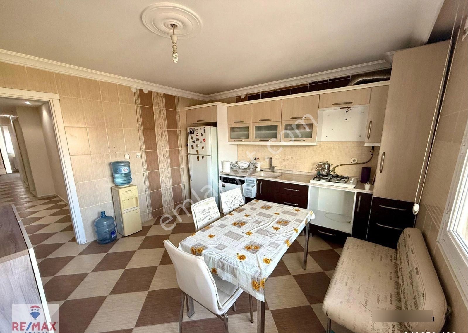 Osmangazi Mahallesi İbrahim Galip Caddesinde 2+1 Kiralık Daire - Görsel 18