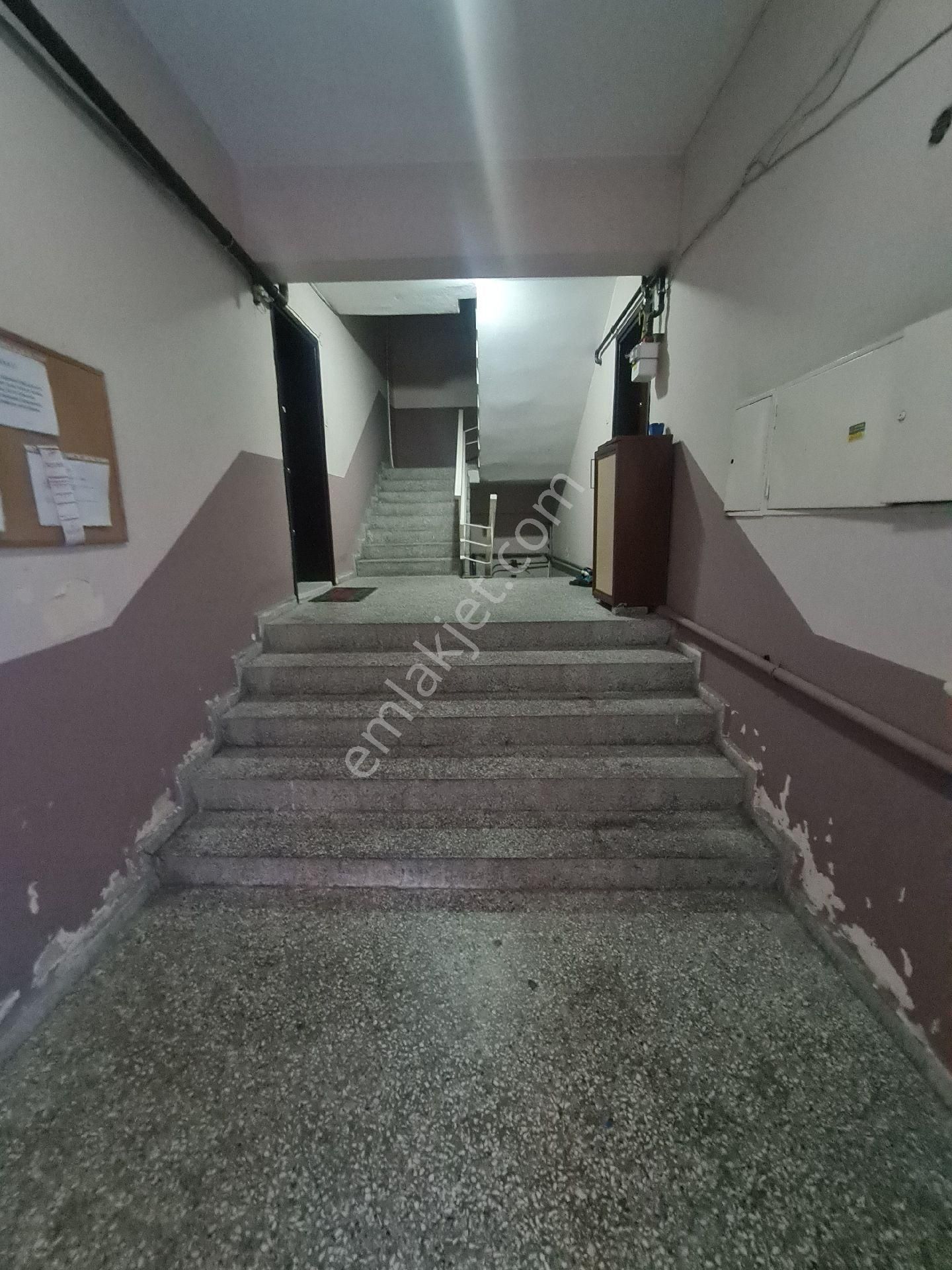 İzmir Konak Altıntaş Mahde Kiralık Geniş 2+1 Daire - Görsel 30